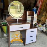 Ban trang diem nhua dai loan cao cap thiet ke ngan keo de do tien dung MT 09013