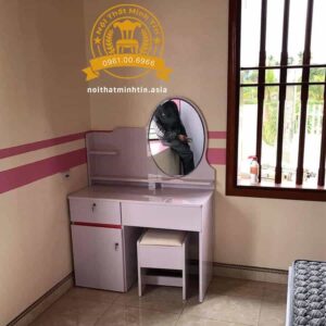 Ban trang diem nhua dai loan guong tron den LED sieu net MT 09010