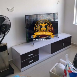 Ke tivi nhua Dai Loan don gian MT 010408