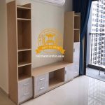 Ke tivi nhua Dai Loan kem tu trang tri MT 010417