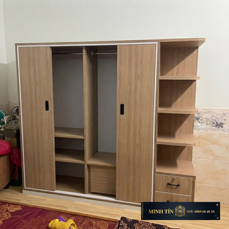 Tủ 4 cánh lùa kèm kệ trang trí có ngăn kéo âm TA04012kDL (1)